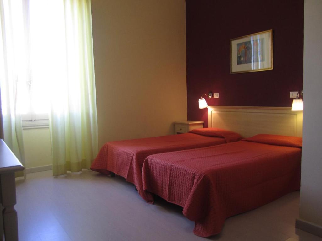 Hotel Genzianella Florence Bilik gambar