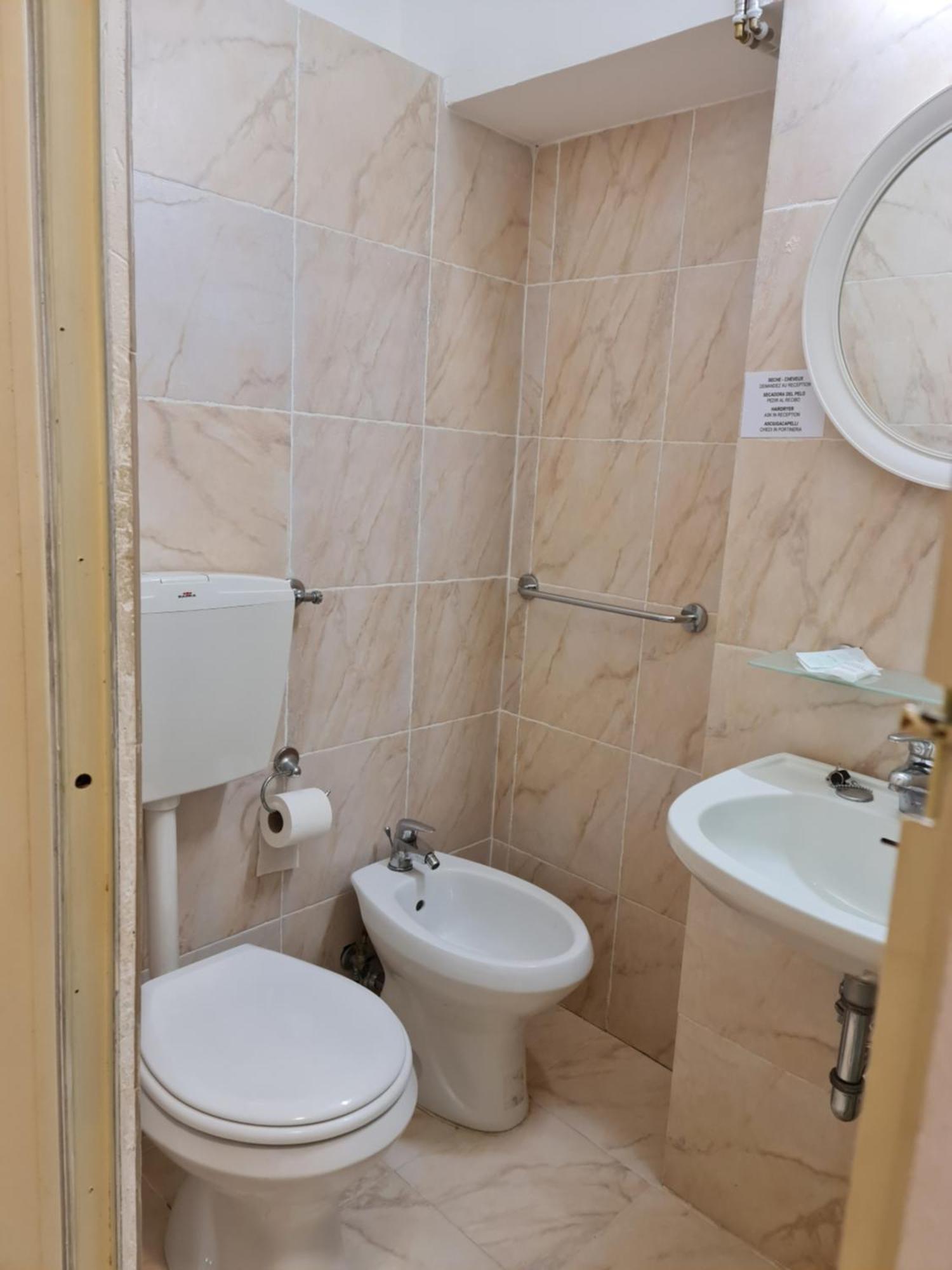 Hotel Genzianella Florence Luaran gambar