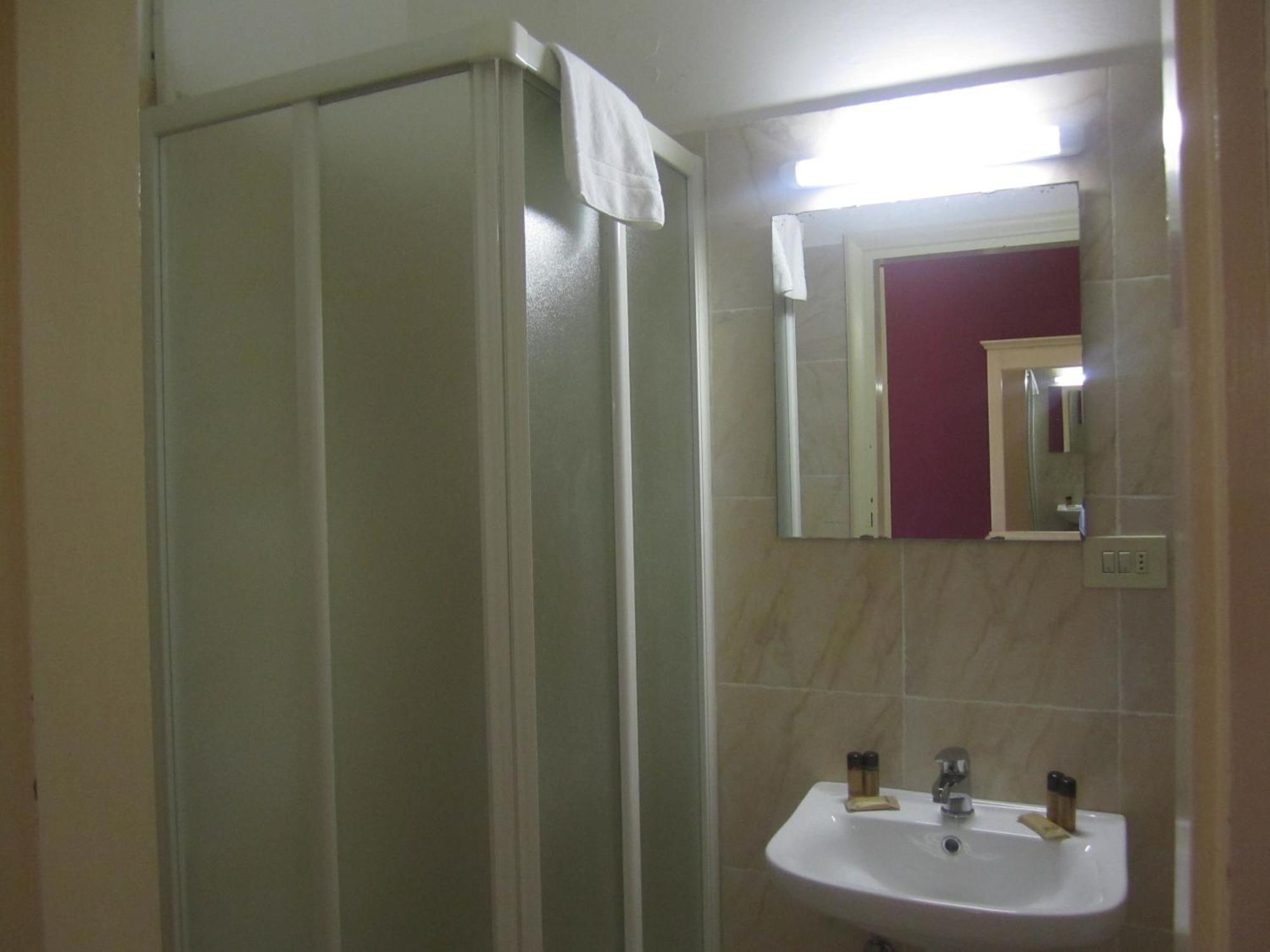 Hotel Genzianella Florence Luaran gambar